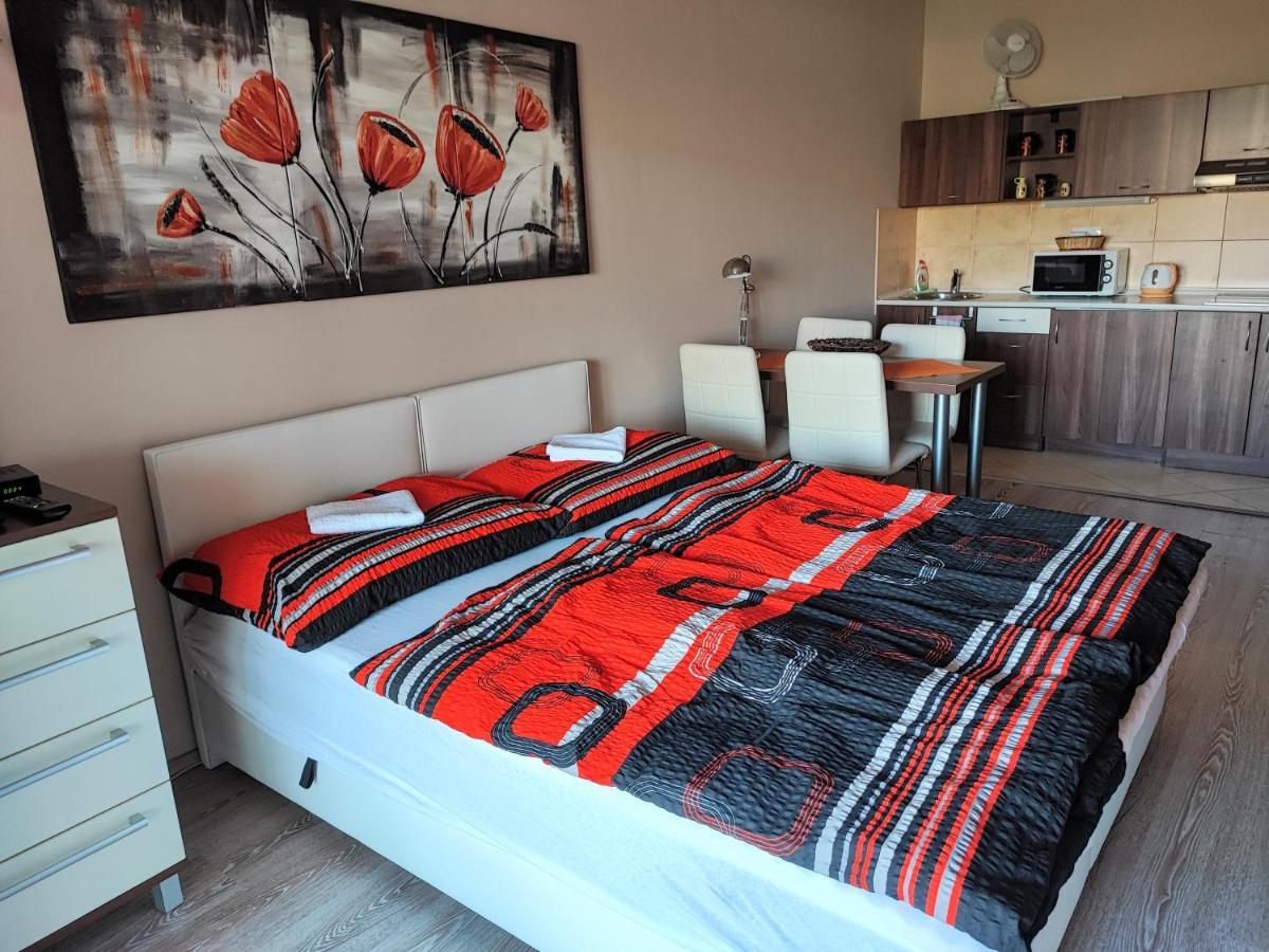 Slnecne Apartmany Podhájska Exterior foto